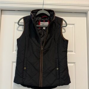 G.H. Bass & Co. Black Quilted Vest